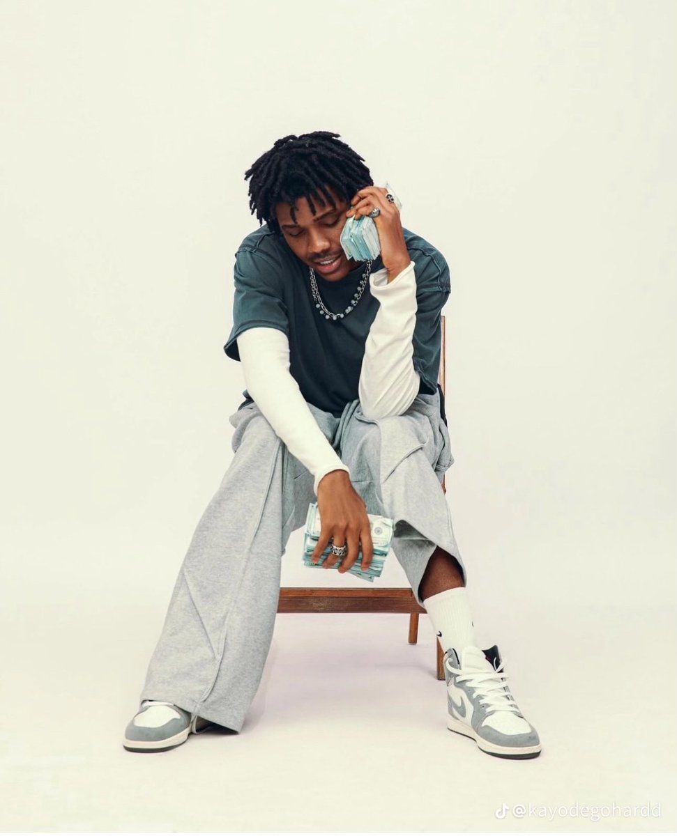 THE DEBUT HUB tweet media