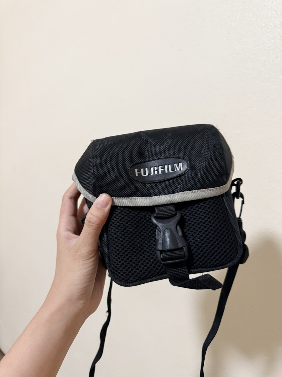 apeachmuch tweet media