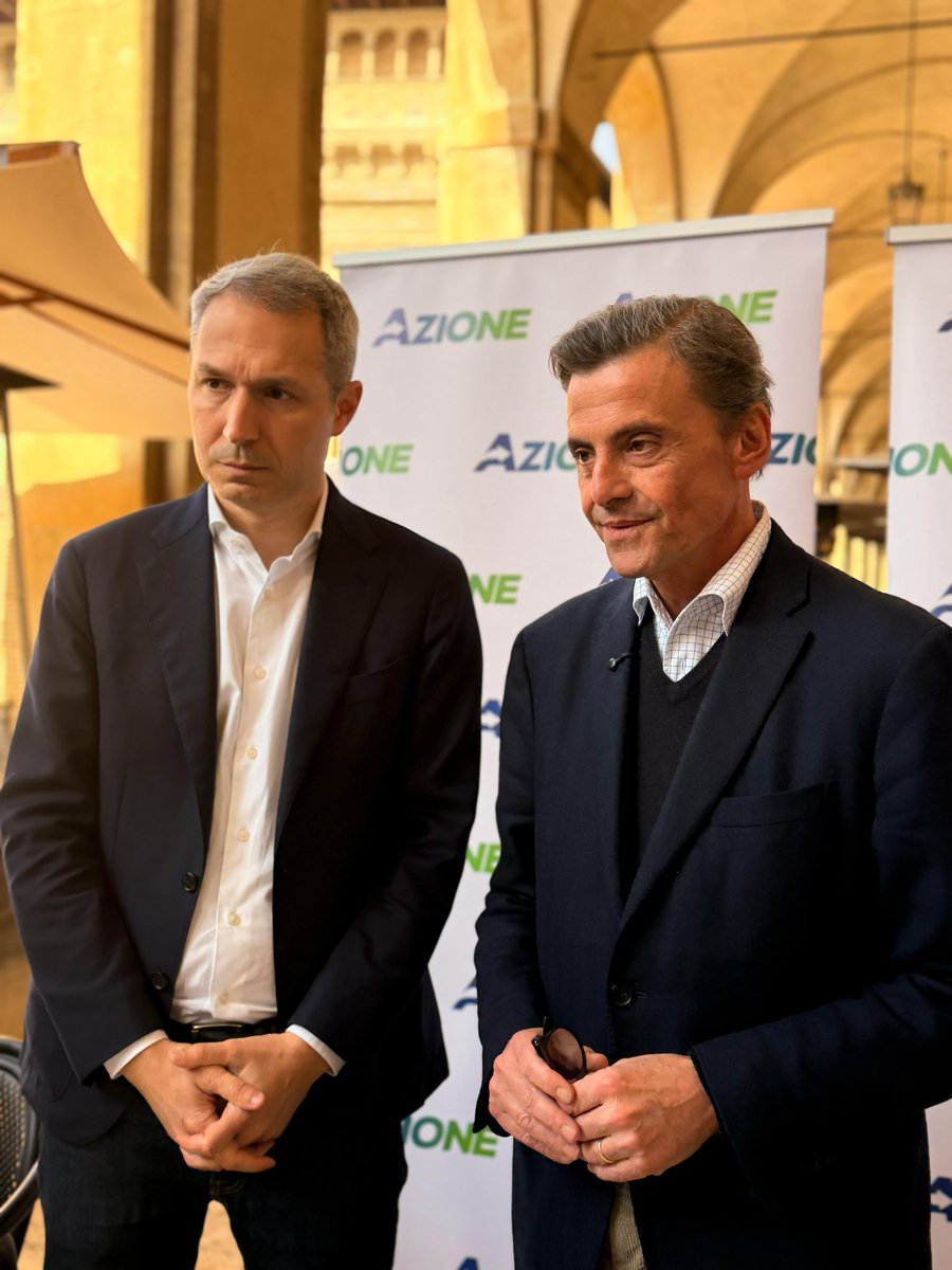 CarloCalenda's tweet photo. Ad #Arezzo per sostenere la candidatura di Marco Donati sindaco. 
Col suo cursus honorum, Marco ha già dimostrato di saper amministrare, conosce la sua città e ha deciso di scendere in campo non contro qualcuno ma per realizzare qualcosa: più sicurezza, più lavoro, più sviluppo di un territorio che merita di più che vivere delle sue innegabili bellezze.
Poi a #PieveSantoStefano per confrontarci con chi fa impresa ogni giorno. Con pragmatismo e con una consapevolezza semplice: senza la cultura della gestione e dell’implementazione non si va da nessuna parte. Una cosa difficile ma necessaria che la politica italiana ha ben pensato di mettere da parte, troppo impegnata a distrarci con l’eterno e inutile conflitto tra destra e sinistra.