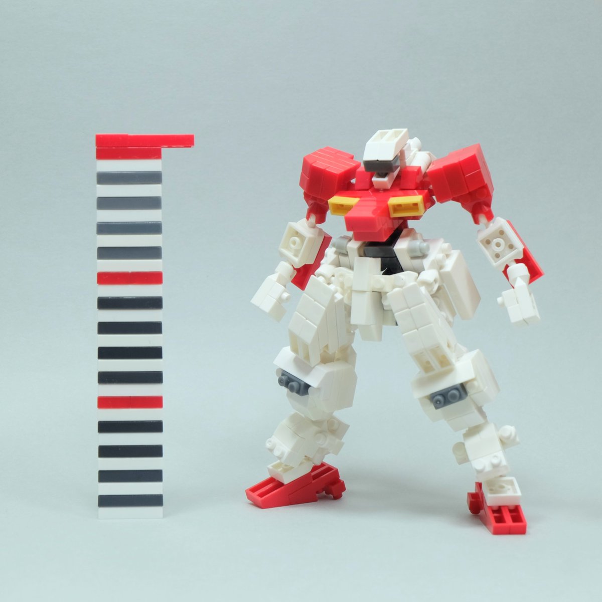 kuremochi40's tweet image. Daisoプチブロックでロボを作りました。
引用のロボのカラバリです。作成途中の写真を少々撮ったので、ツリーに作り方を載せていきます。ぜひ覗いていって下さい。もし組んでもらえたら僕が泣いて喜びます。ちなみに、画像加工や文章はこれからです。のんびりお付き合い願えれば…！

#プチブロック