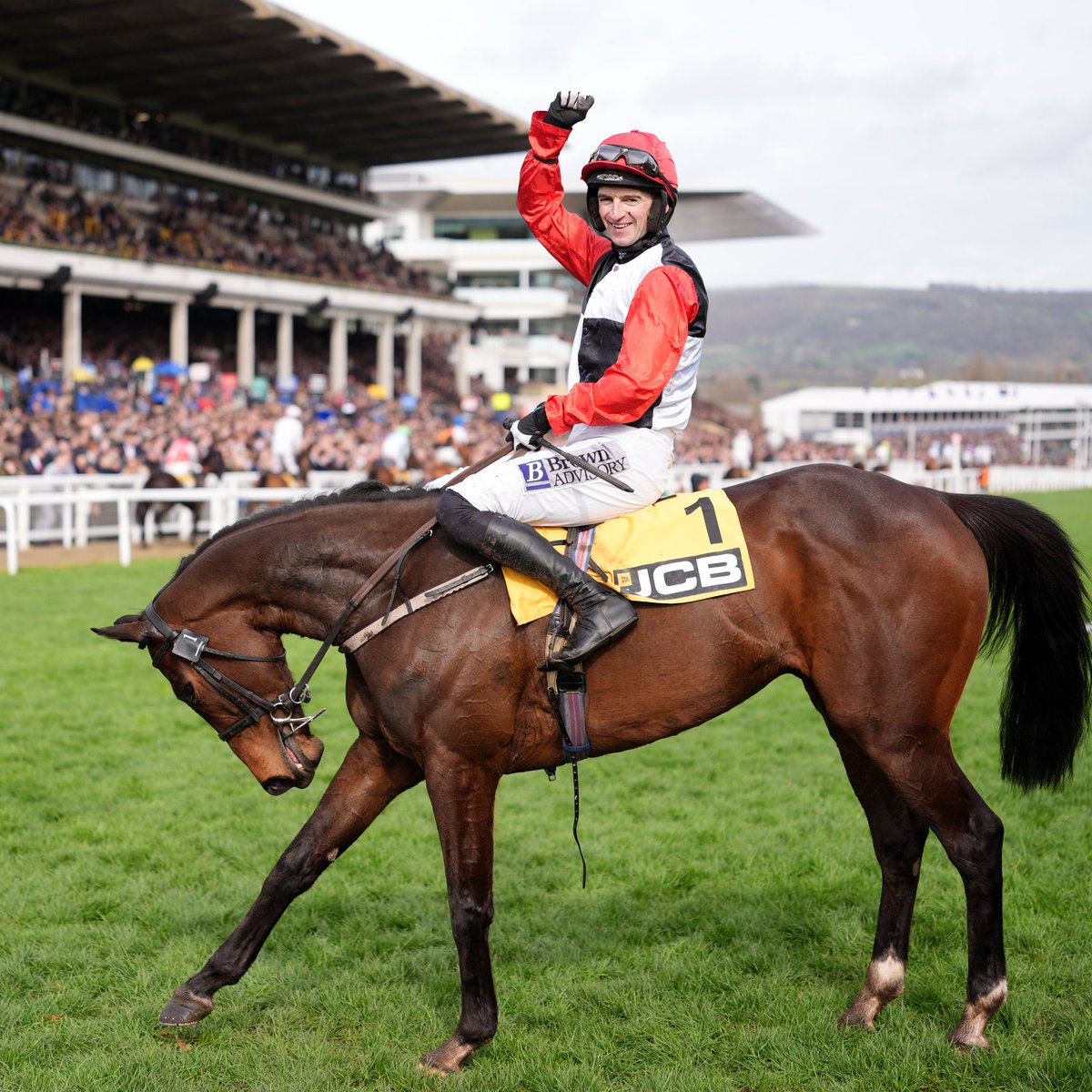 Edward Ware tweet media