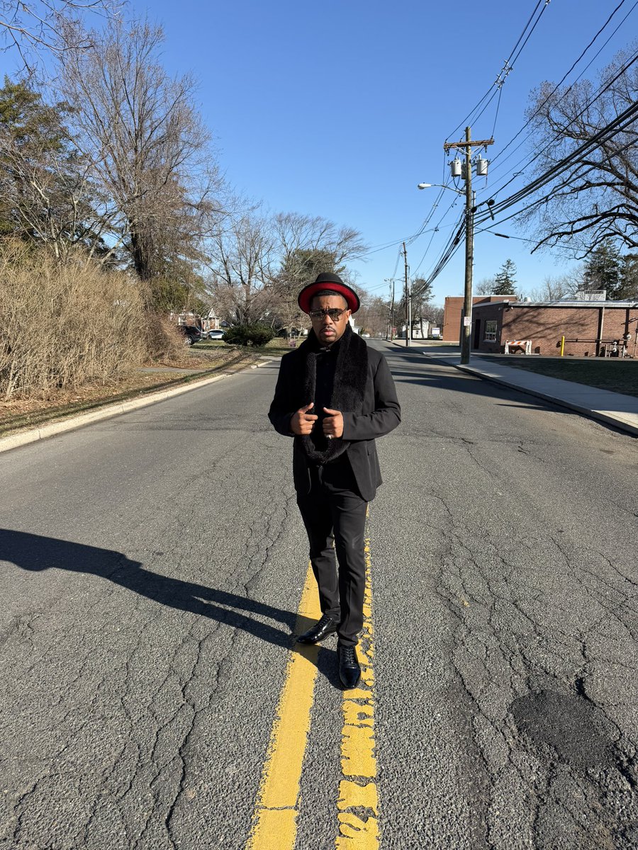 DonteSmith's tweet image. Today we celebrate 108 years and 10 days of life.

My great-grandmother taught me something simple:
“Take your vitamins… and keep moving.”

So today I keep moving forward with gratitude.

Legacy doesn’t end.
It continues through us.

#ADoseOfDonte
#Legacy
#CelebrateLife