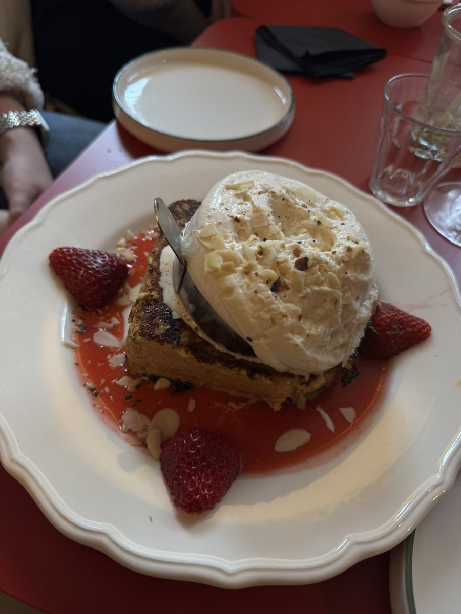 Merrari Testabionda tweet media