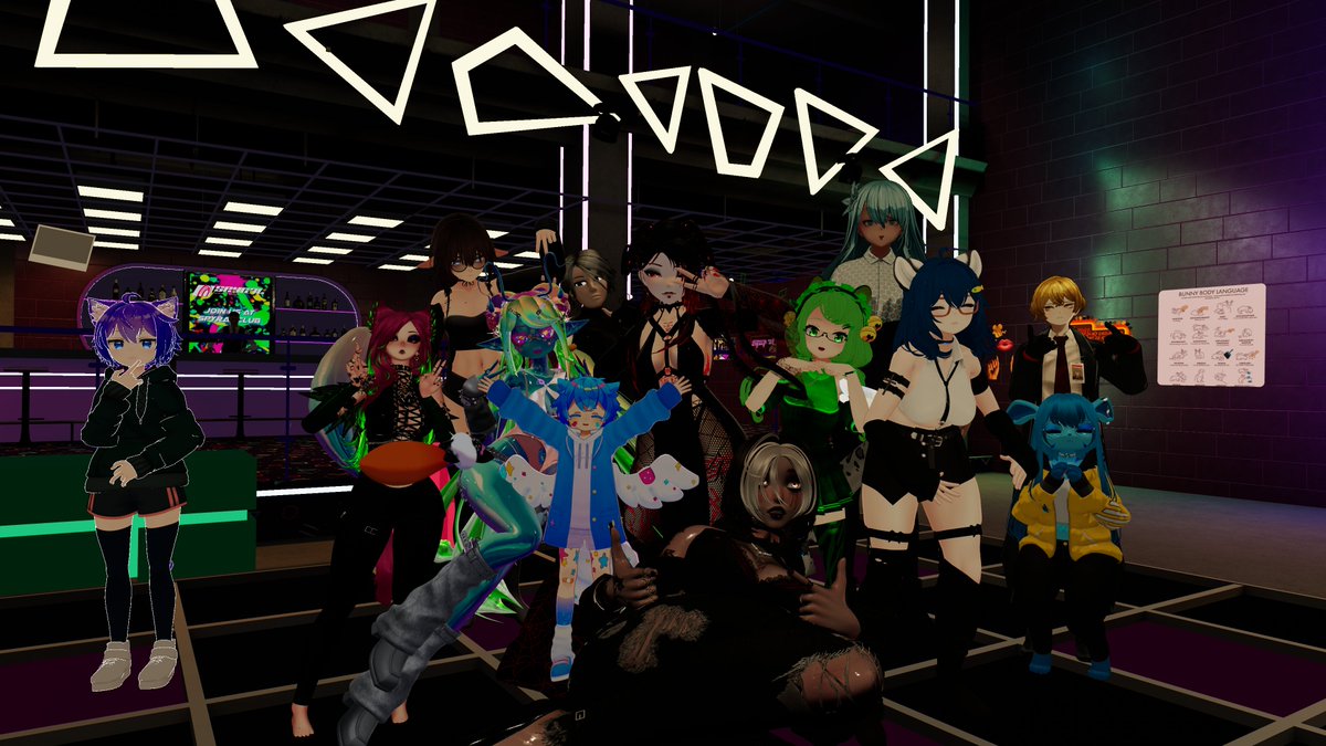 Hug Rabbit 🐰 tweet media