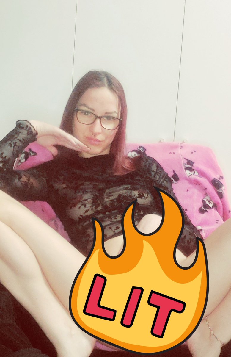 RoxyandGiorgio's tweet photo. Hello!😍💋 follow me! https://t.co/QWoAFI9LII