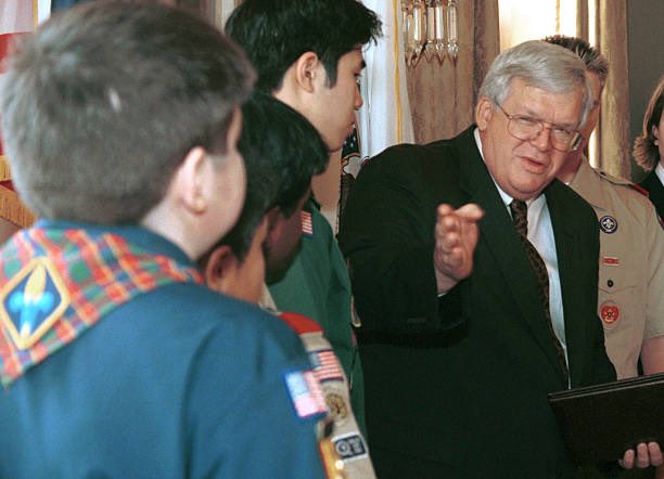 2001 Live tweet media