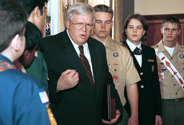 2001 Live tweet media