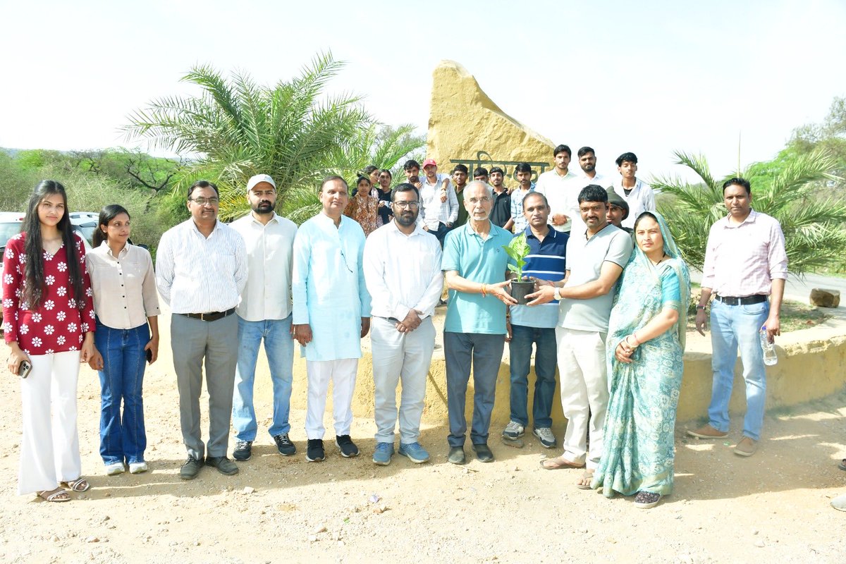 dinesh tyagi Retd IAS tweet media