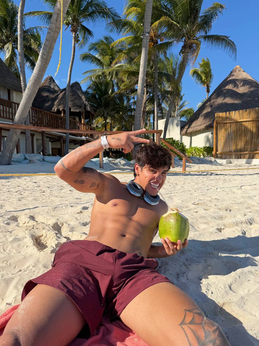 matichoa8 tweet media