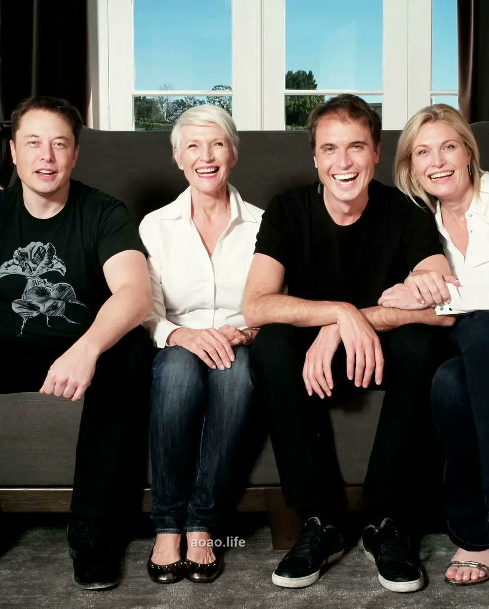 aoaodotlife's tweet image. 2026年3月14日

xAI必须推倒重来。架构缺陷致使Grok落后，我决定彻底重构并亲自抓招聘，年中必须赶超。

科技界在疯狂裁员，特斯拉则逆势扩招，AI将让产出极度飙升。

账面资产虽达8390亿美元，但这只是通往星际文明的燃... #emusk #ElonMusk