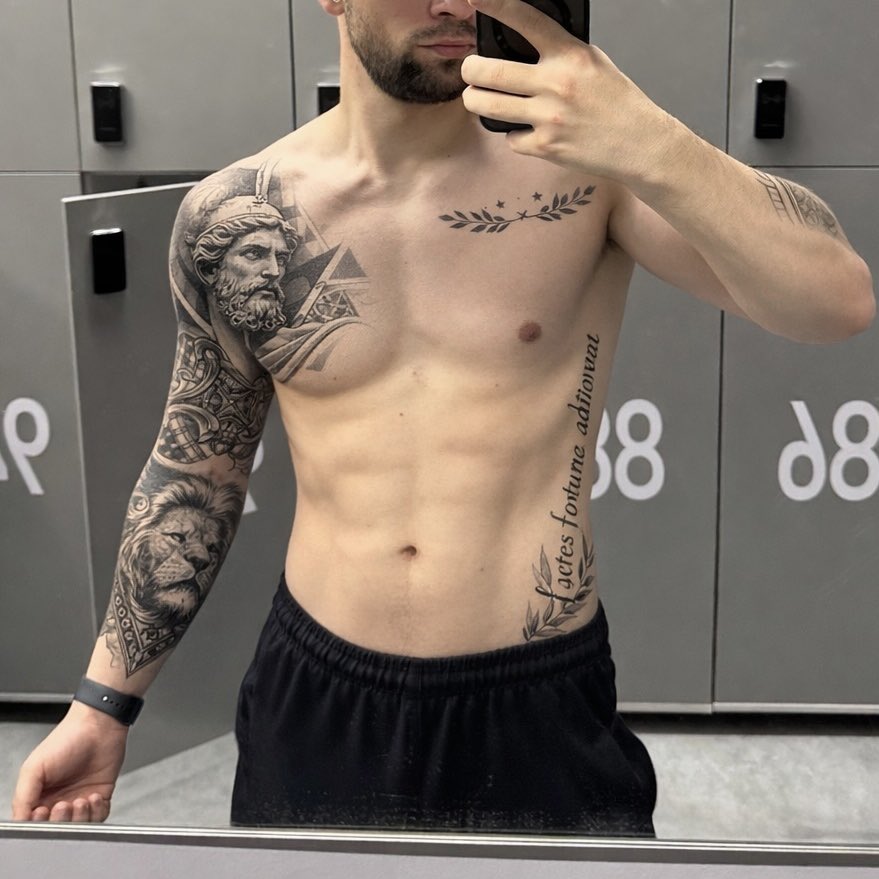 Alex tweet media