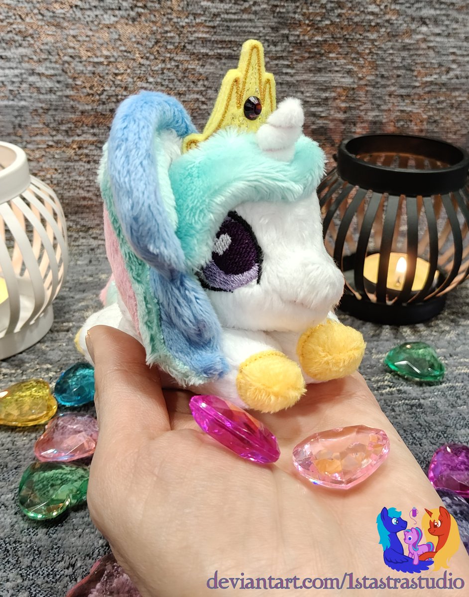 1stAstraStudio's tweet image. Princess Celestia beanie

Cutie is 5" (12.5 cm) long.
She is looking for a new home. If you're interested in, pls text me.

More photos on my Boosty:
boosty.to/1stastrastudio

#crafting #craft #handmade #plush #pony #mlp #mylittlepony #alicorn #Celestia #PrincessCelestia #beanie