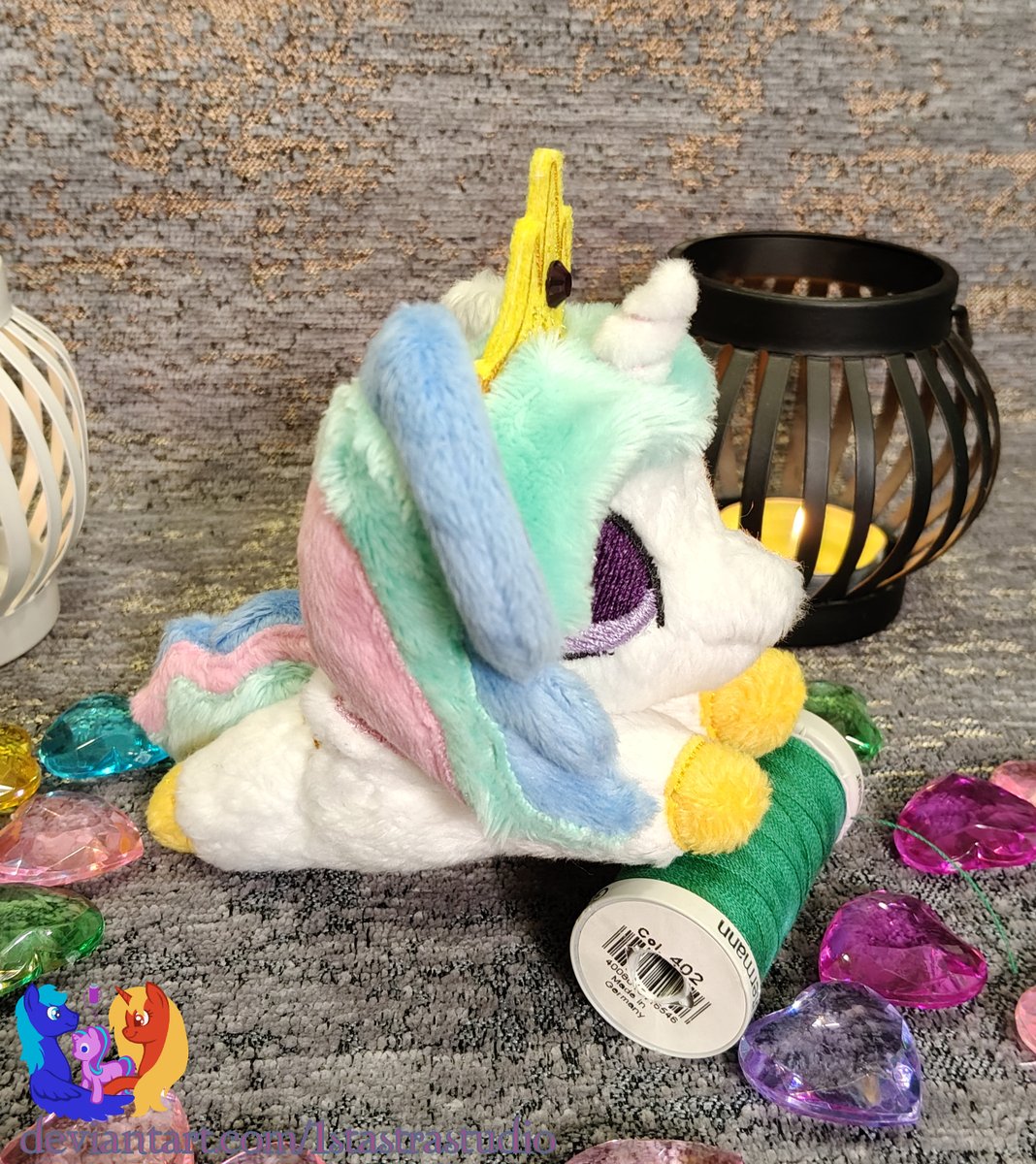 1stAstraStudio's tweet image. Princess Celestia beanie

Cutie is 5" (12.5 cm) long.
She is looking for a new home. If you're interested in, pls text me.

More photos on my Boosty:
boosty.to/1stastrastudio

#crafting #craft #handmade #plush #pony #mlp #mylittlepony #alicorn #Celestia #PrincessCelestia #beanie