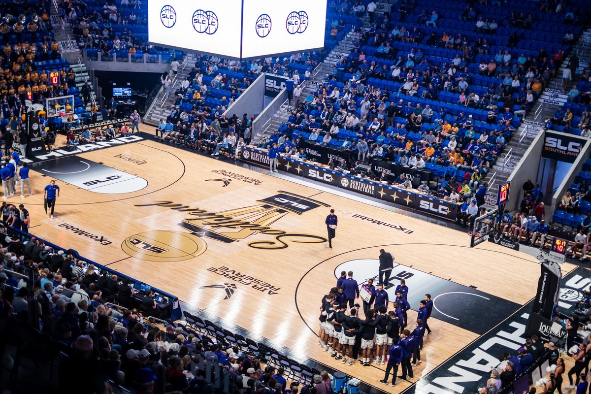 SouthlandSports's tweet photo. One last round of applause for our court and @PratersFlooring for making it look FLAWLESS.😍🥰 https://t.co/BpOLIElEzx
