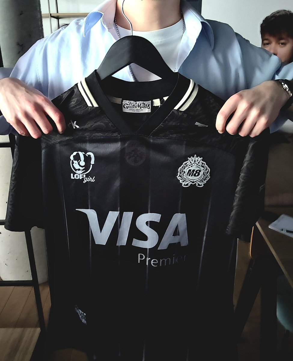 M8 Price tweet media