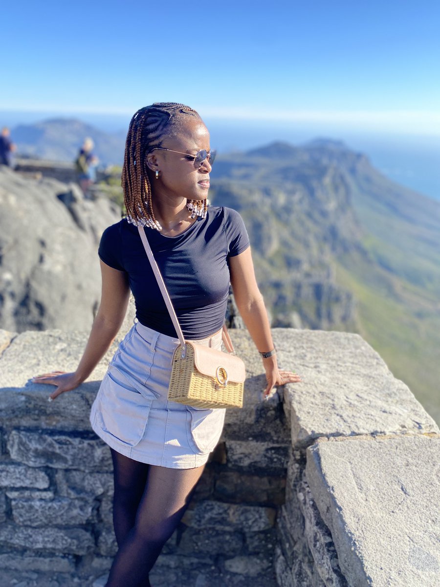 Dydy2603's tweet photo. Girls day out, #tablemountain ☺️ https://t.co/ozR2OFsVY9