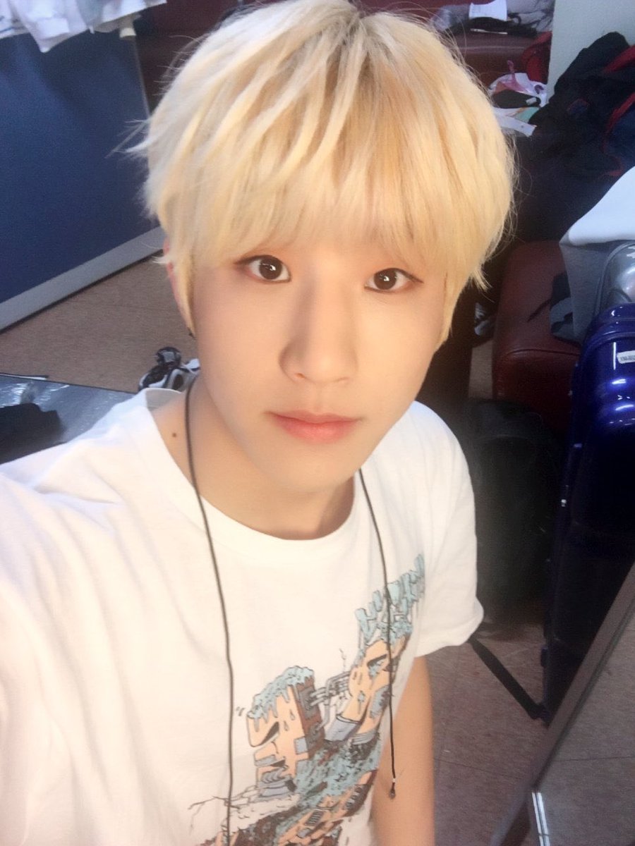 행복한 생일보내🥰
#우리최고의리더_진진_생일축하해