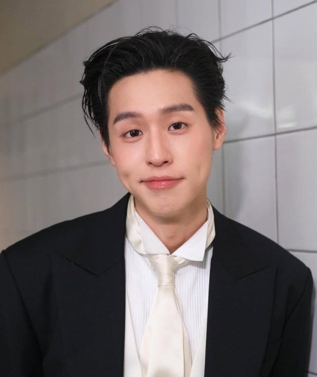 besttuesdaeever's tweet photo. ผมรู้พี่ก็ชอบผม https://t.co/Q5iaQwkZul