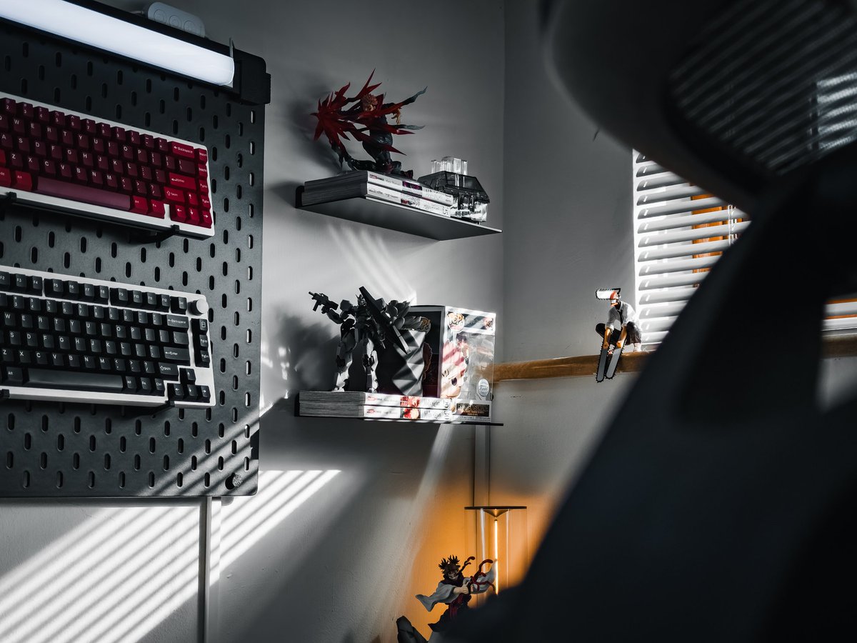 giusetup's tweet image. Saturday desk setup ✨ 
.
#desksetup
#setup