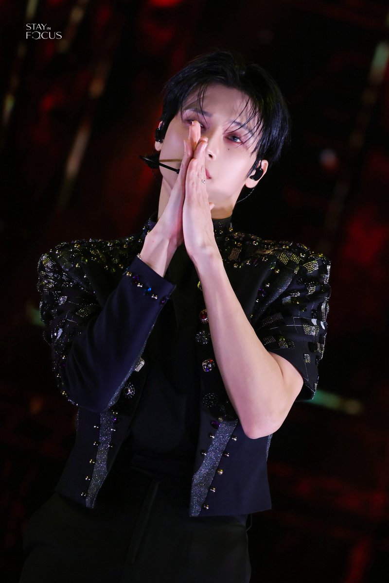 STAY IN FOCUS tweet media