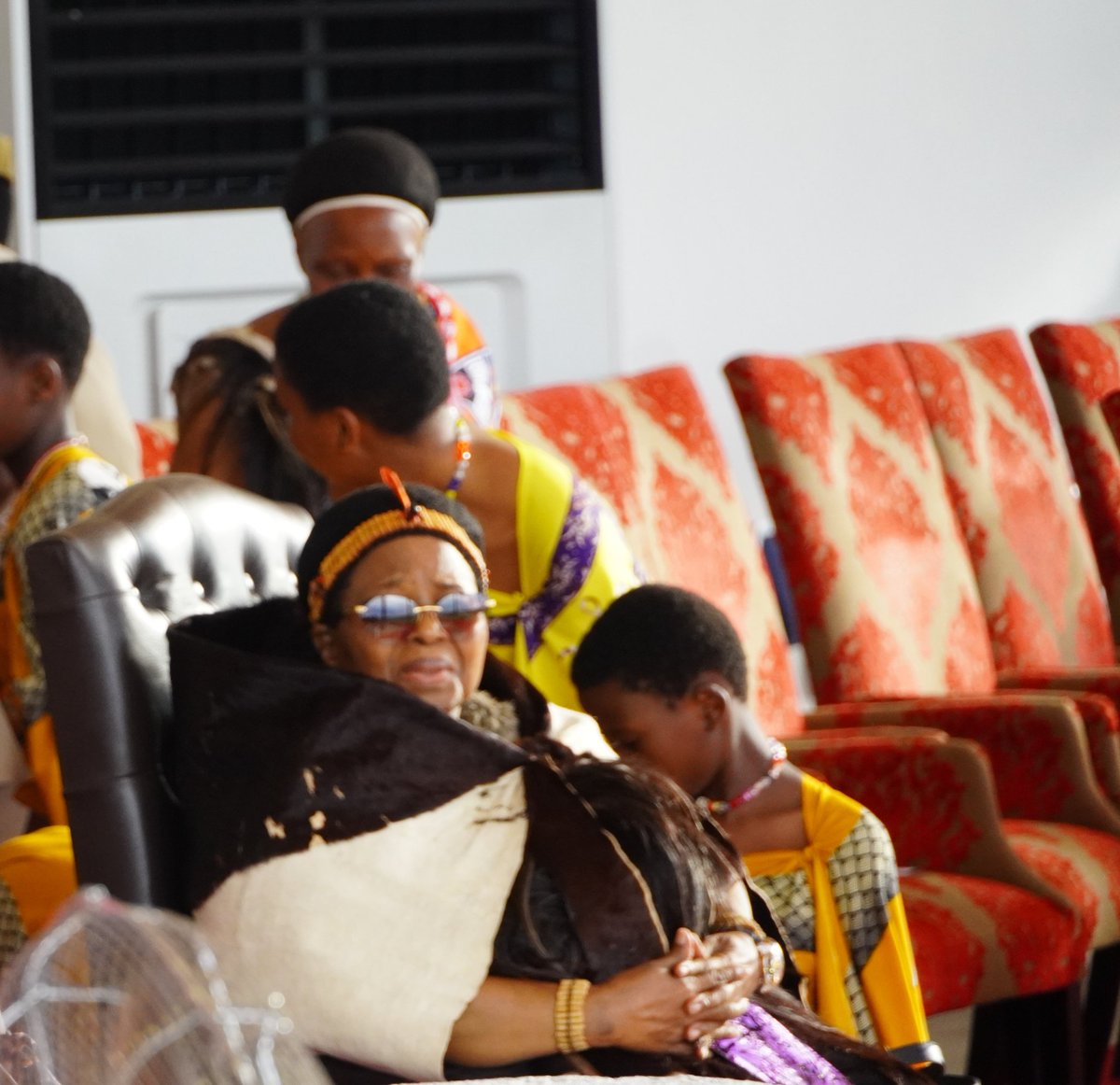 EBISRADIO's tweet photo. Their Majesties His Majesty King Mswati III, Her Majesty Indlovukazi and Emazinyane have arrived at the Hlane Royal Residence Arena for the commencement of the 2026 #Buganu ceremony. https://t.co/U9VMsmiE7L