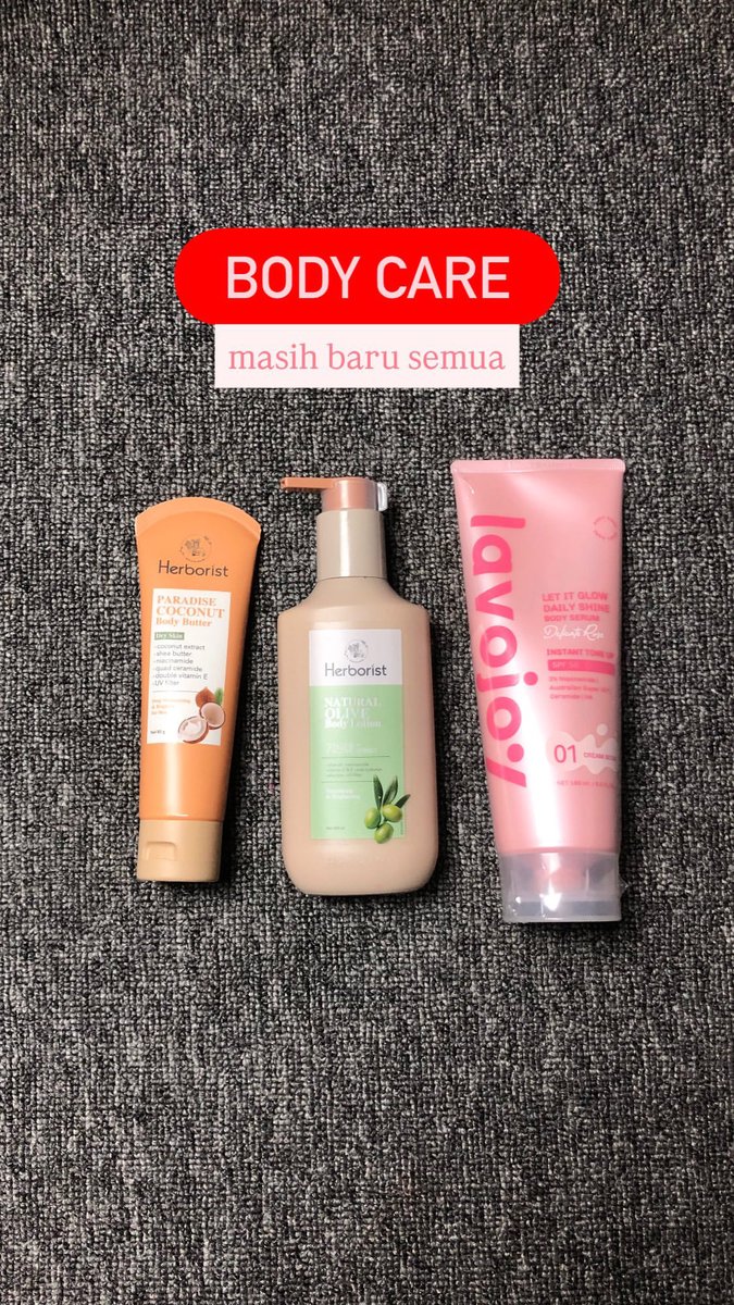 FiraDZ01's tweet photo. barang kali kakak kakak ada yang lagi cari produk beauty dengan harga miring, boleh mampir di shopee ku yaa🥰 lagi banyak promo menarik mumpung mau lebaran🥰 bisa pake gratis ongkir jugaa✨ https://t.co/R9yRsY2OJY https://t.co/s6IA6yj3yV
