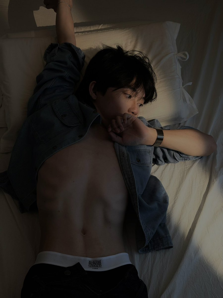 yix17772245's tweet photo. 💤 https://t.co/xqx3EgINJz