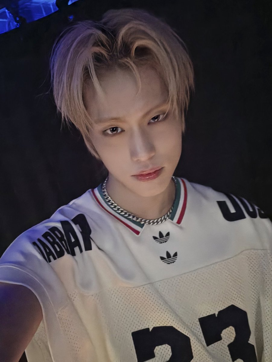 NewBeat_twt's tweet photo. [#전여여정]

뉴로와 함께라면 못 해낼 일 없다!
2일차 콘서트도 파이팅❤️‍🔥❤️‍🔥 https://t.co/gRMrvOUzt5