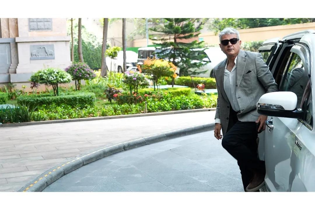 TFC_mass's tweet image. Wow 🤯 AK's Style 🤩🥵

#AK64 #AjithKumarRacing #AK