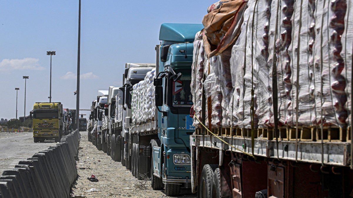 mhdksafa's tweet photo. All humanitarian aid movements through Gaza crossing denied over past 2 days.

Open the gates. Let aid into Gaza now! https://t.co/vZ2LanN6BY