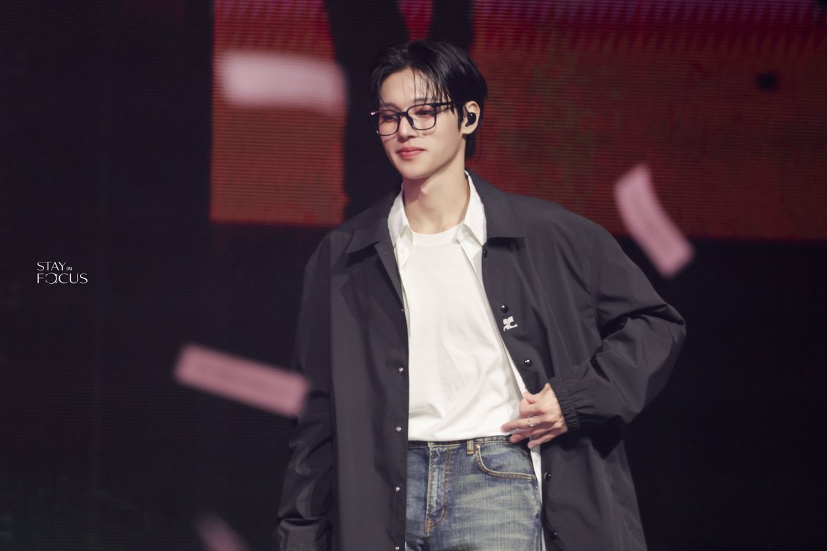 stayinfocus_jwy's tweet photo. 20260314 ATEEZ WORLD TOUR [IN YOUR FANTASY] IN MANILA HQ3P
완전 꽃미남이다ㅠㅠ

@ATEEZofficial 
#에이티즈 #ATEEZ #우영 #WOOYOUNG https://t.co/qlnosNo0CS