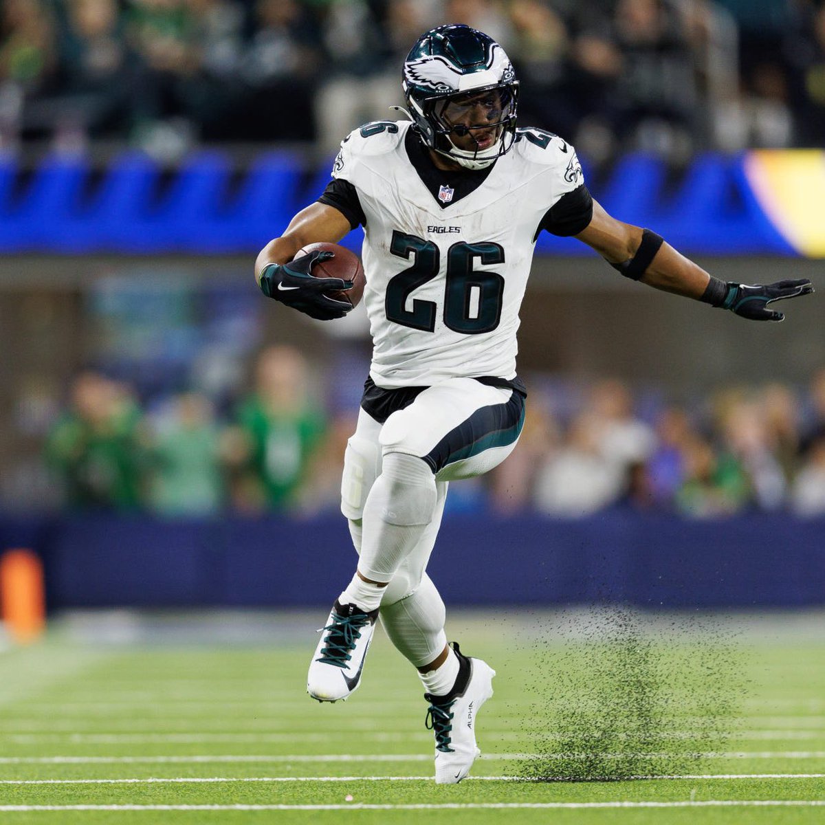 Bobby Spence tweet media