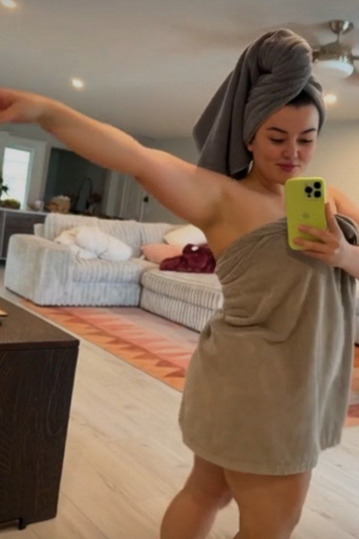 Hiitssamberly's tweet photo. Trust me, things get even wilder on my sites 😈

And you should see my 1:1 calls 🥵 

Free dick rating for all new subscribers for the next 24 hrs (bonus points if it’s a video) 💦

Hit me up 👉https://t.co/6LJHYgEwWr https://t.co/vwTU9X5KGM
