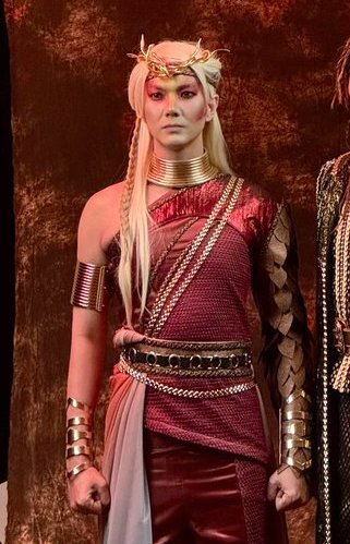 Biu in costume and my brain goes: 
Biu Targaryen, 1st of his name, father of Beyourluves, King of Siam... 🐍🤣

#นาคราชเดอะมิวสิคัล 
#NagaRajTheMusical #BuildJakapan #Beyourluve
<a href="/JakeB4rever/">BIU.</a>
