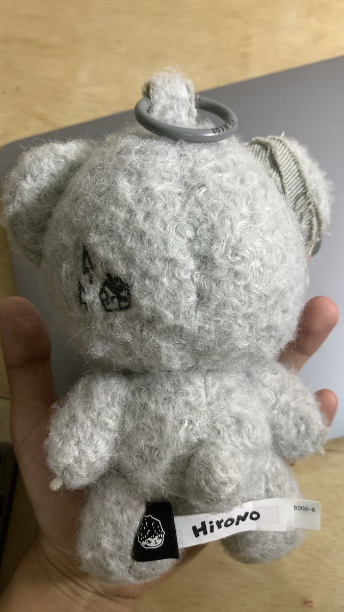 vallsukaapaja @ after dm tweet media