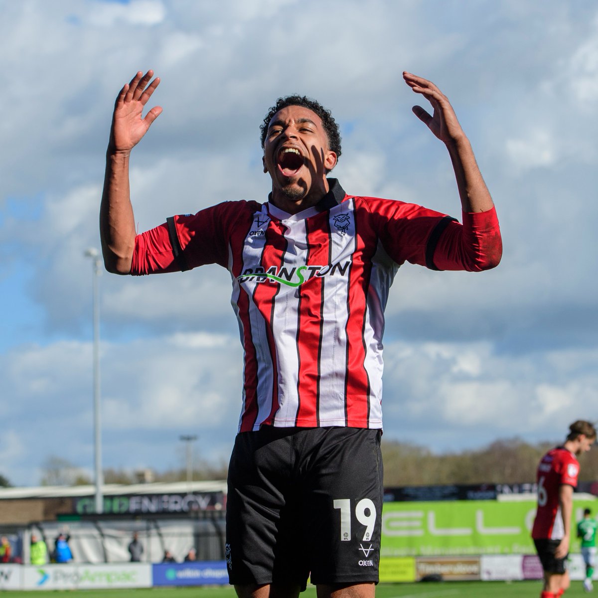 Lincoln City FC 🇺🇦 tweet media