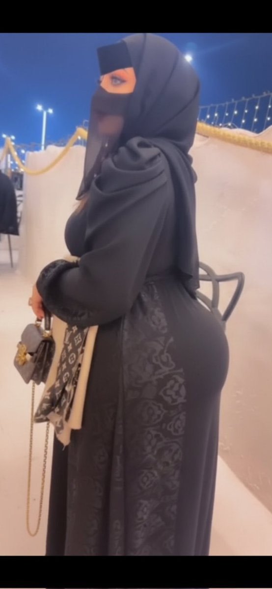 ديوثها tweet media