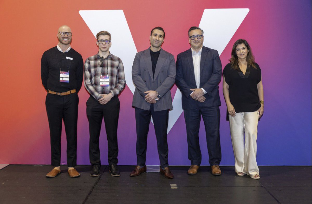 Vision Expo tweet media