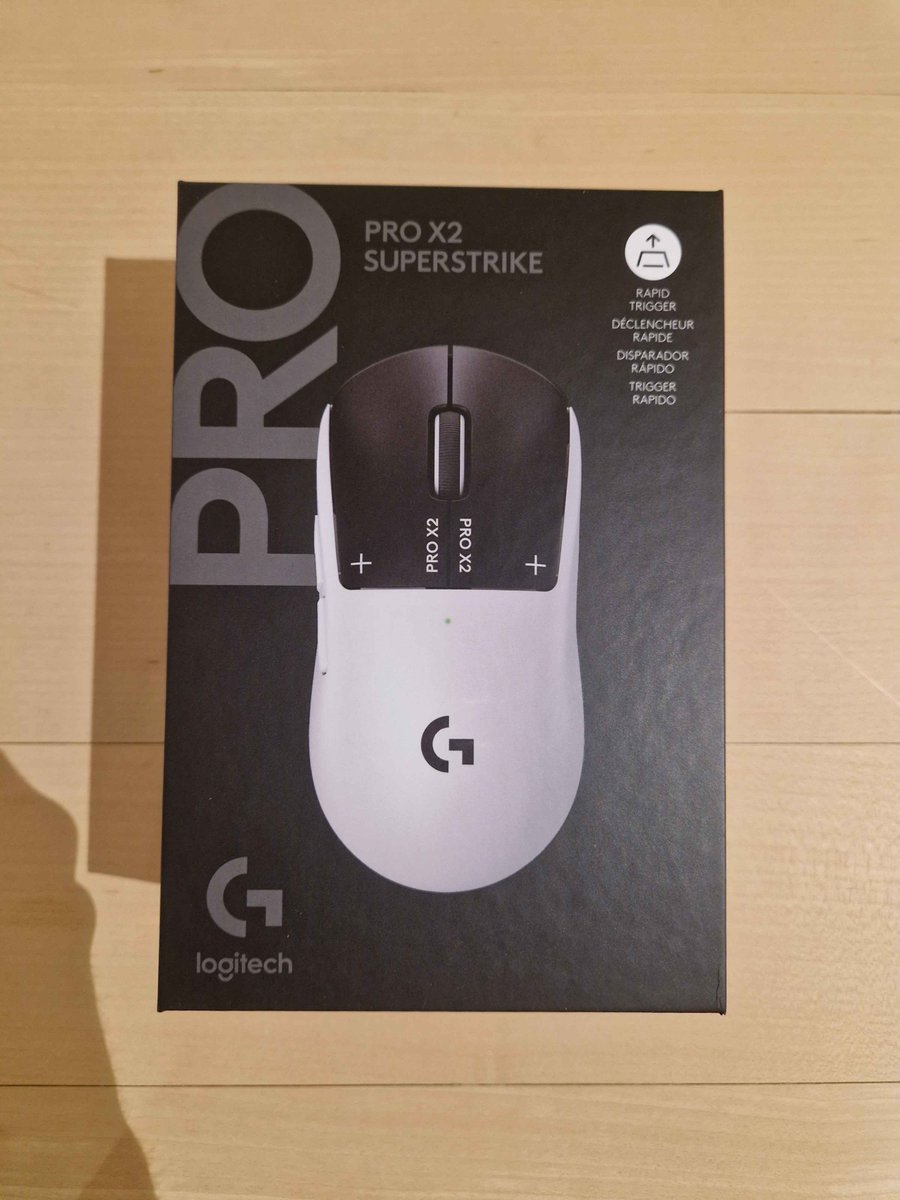 Cringefn tweet media