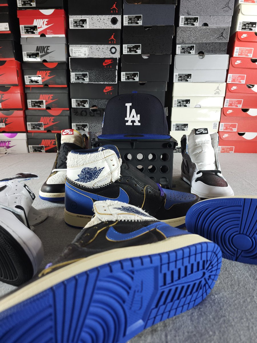 SNKR_SVAG's tweet photo. Little late for #FittedFriday 🧢
BUT better late than NEVER !!
#NewEra X @unionlosangeIes
Fitted 🧢 for those AJ1 👟's
• Thee Snkr Savage 🧢 https://t.co/vM7ZLhFY2z
