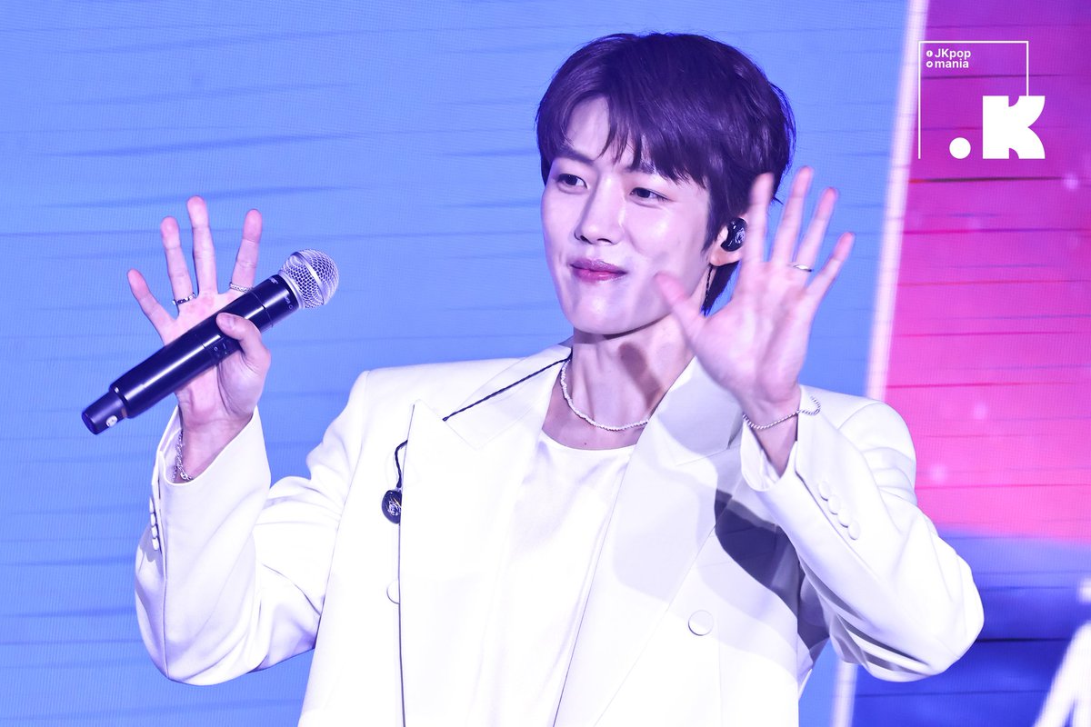 JKpopmania tweet media