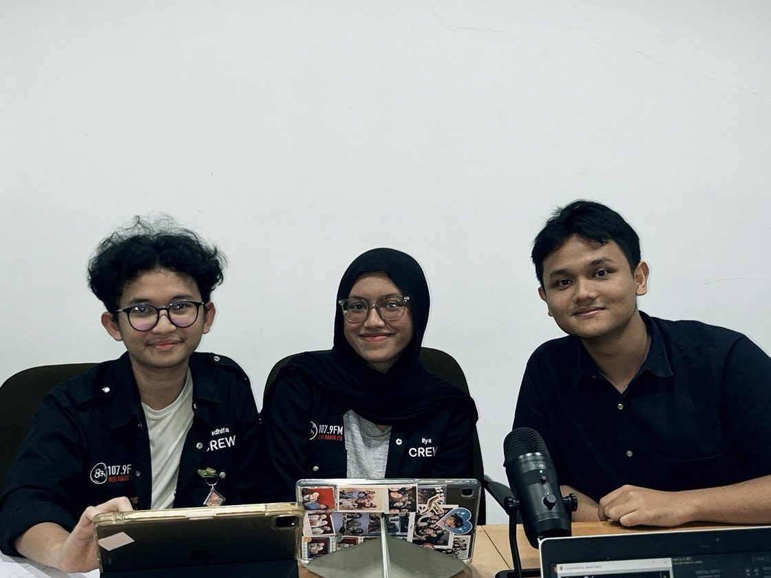 zahrain boleh kiki jg boleh tweet media