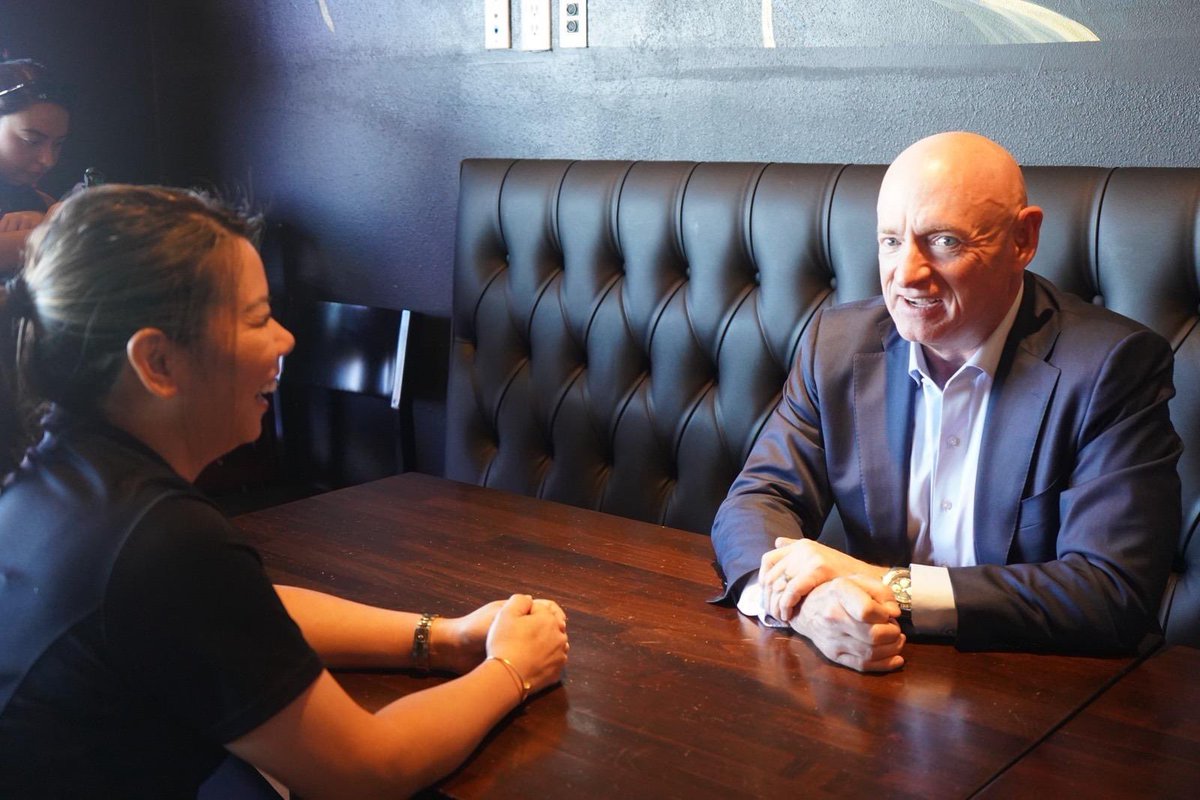 Senator Mark Kelly tweet media