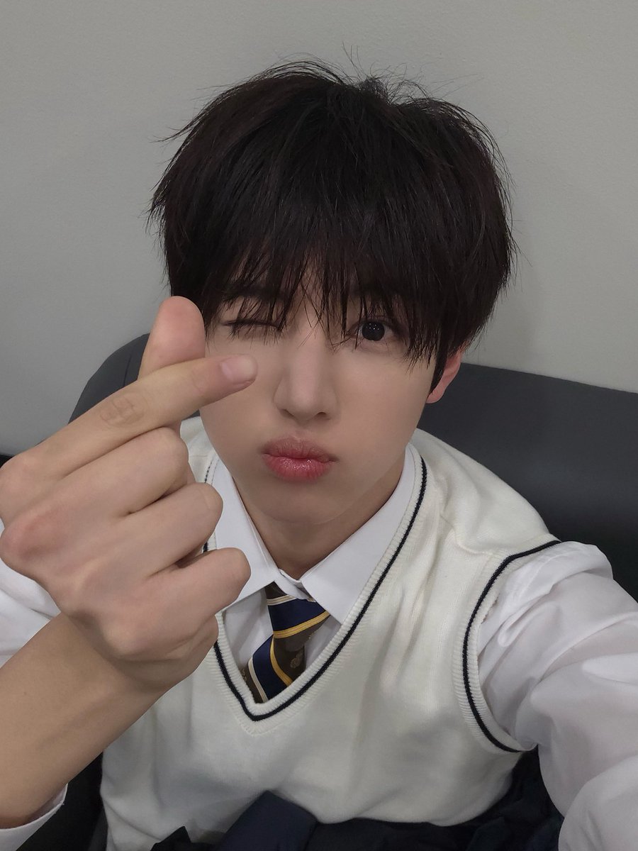 [🌠] #장용훈_DID
늦었지만.. 화이트데이.. ㅅㄹㅎ 🤍

#IDID #아이딧 #JANGYONGHOON #장용훈