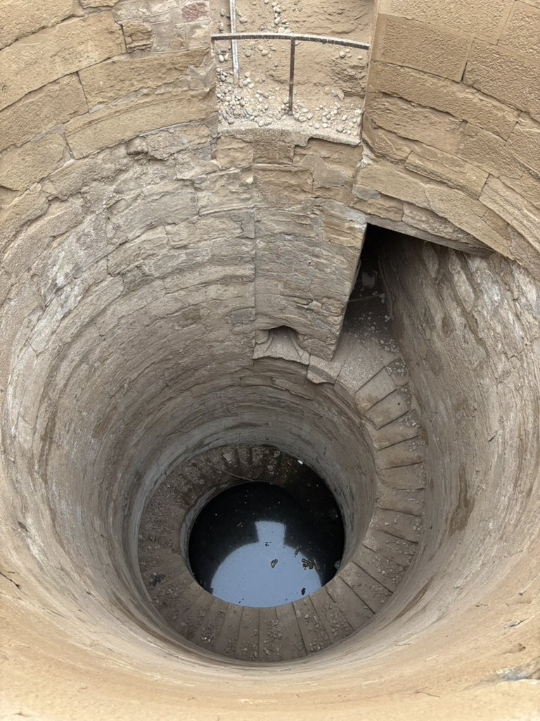 jiaicho's tweet photo. Temple of Kom Ombo.  Built during 180-47 BC (Greek period), people worshipped two Gods - good Horace (sky &amp; protection) and bad Sobek (fertility).  Mummified crocodiles show that people worshipped them 🐊 https://t.co/PMYvMFETnl