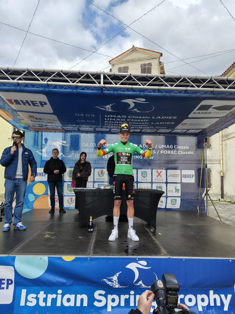 Team Visma | Lease a Bike Development Team tweet media