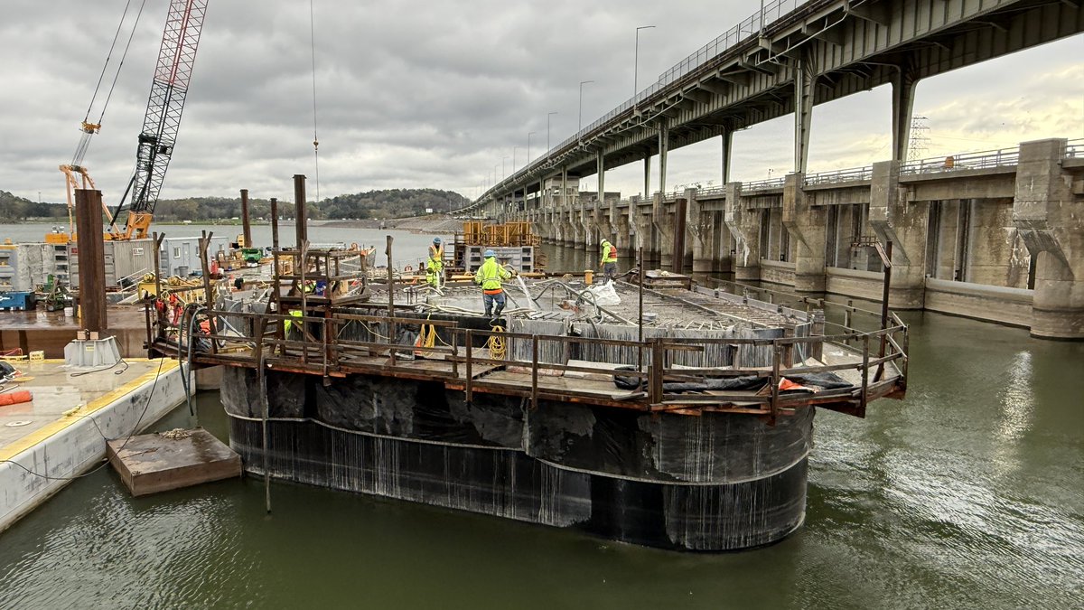 lead230's tweet photo. Visited Chickamauga Lock Replacement Project this week where work continues to construct the lock chamber &amp; upstream approach walls. The Corps of Engineers is progressing this infrastructure project to increase #navigation efficiency by 800%. 📸 Lee Roberts https://t.co/8jqc9M9lbU