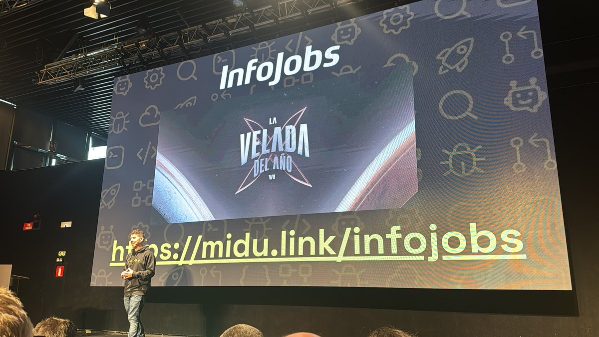 irvb_dev's tweet photo. Next year we will bring the boxing gloves 🥊
 #JSConfES https://t.co/U6IdF60xJg