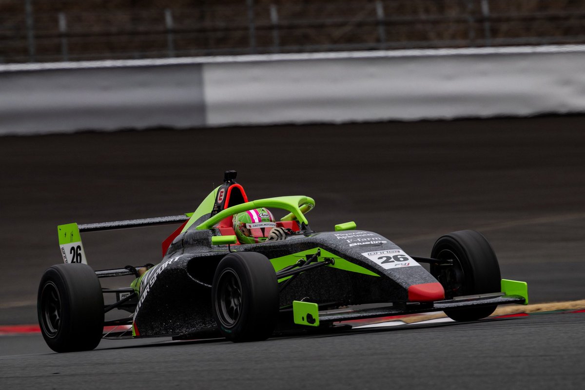 Leon_Ochiai's tweet photo. FIA-F4 JAPANESE CHAMPIONCHIP 
スプリングトレーニング🌸

Session1 P1
Session2 P1

シーズン最初の公式セッションを2本とも1位で終わることが出来ました。
私にとってFIA-F4参戦2年目となる今シーズン、気を抜く事なくこの調子で頑張ります。
#Hojust
#福興建設株式会社 
#Lambostyle
#f4jp
#FIAF4 https://t.co/1ggIwrBb6B