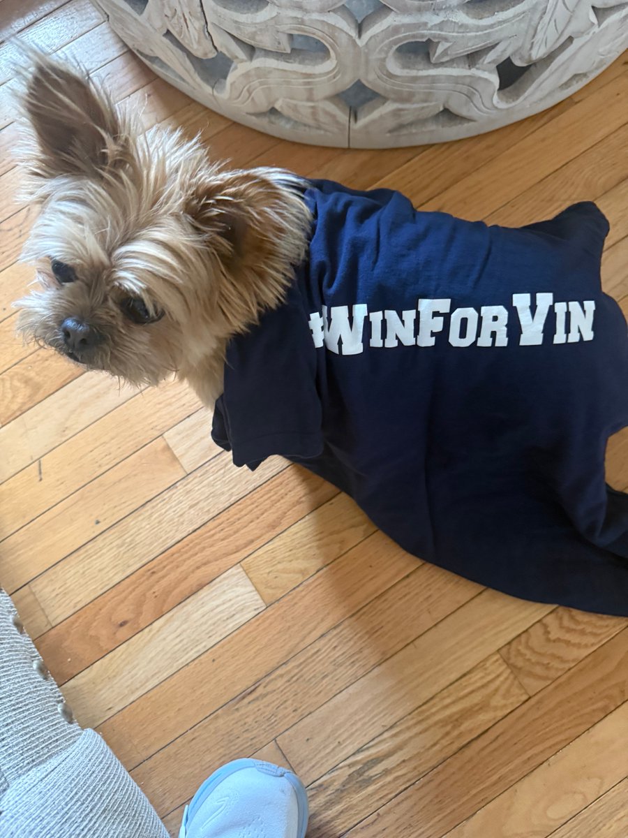 ScottCo39908318's tweet photo. Does St. John’s even take the court tonight, I think the F not!!!! #WinForVin !!!!!!!! https://t.co/HrUcZi6dZ0